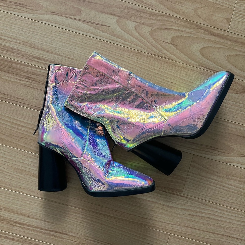 L’Intervalle Holographic Iridescent  Ankle Boots